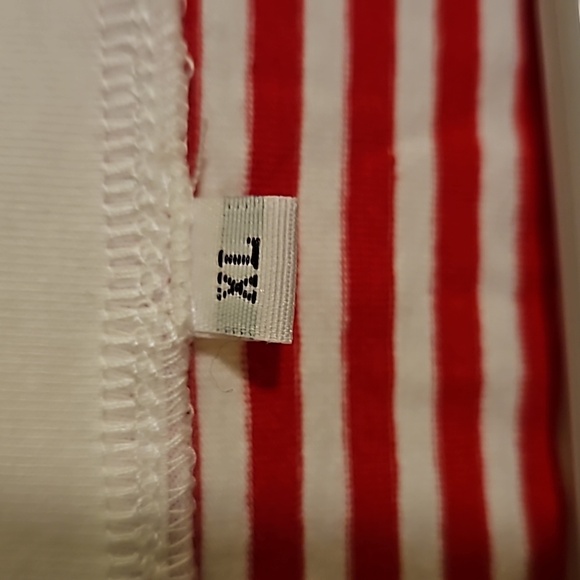 Seqin heart sz. L oversized striped shirt NWOT valentines day love - Picture 3 of 5